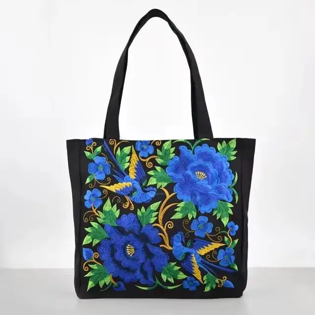 Artisan Retro: Flower-Embellished Canvas Tote Bag