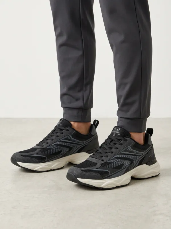 Men's Off-White Sporty Geometric Pattern Athletic Sneakers