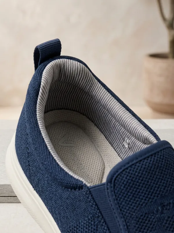 Signature Knit Slip-On Profile Men's Stretch Canvas Shoes