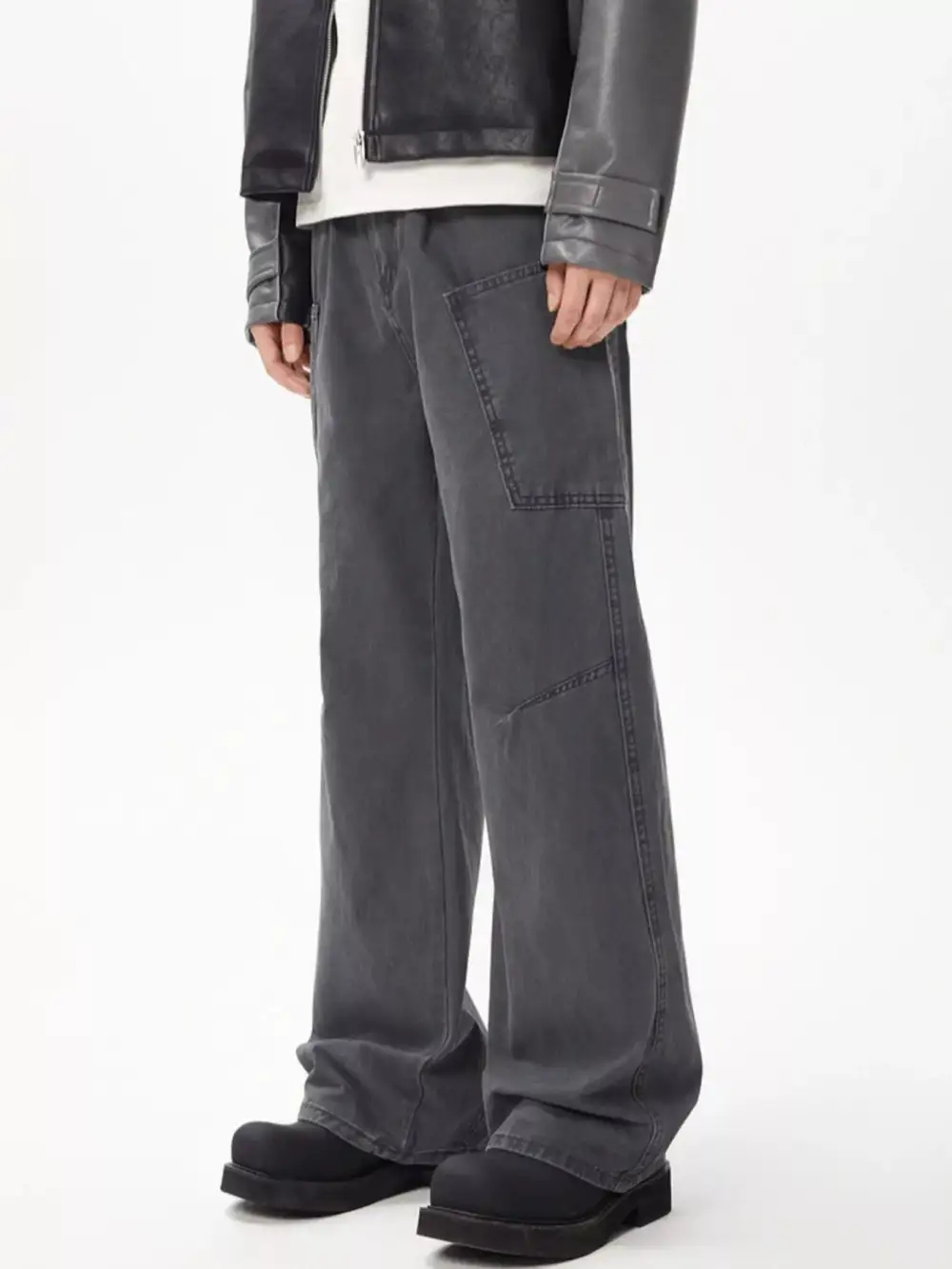 Everyday Wide Leg Cargo Jeans