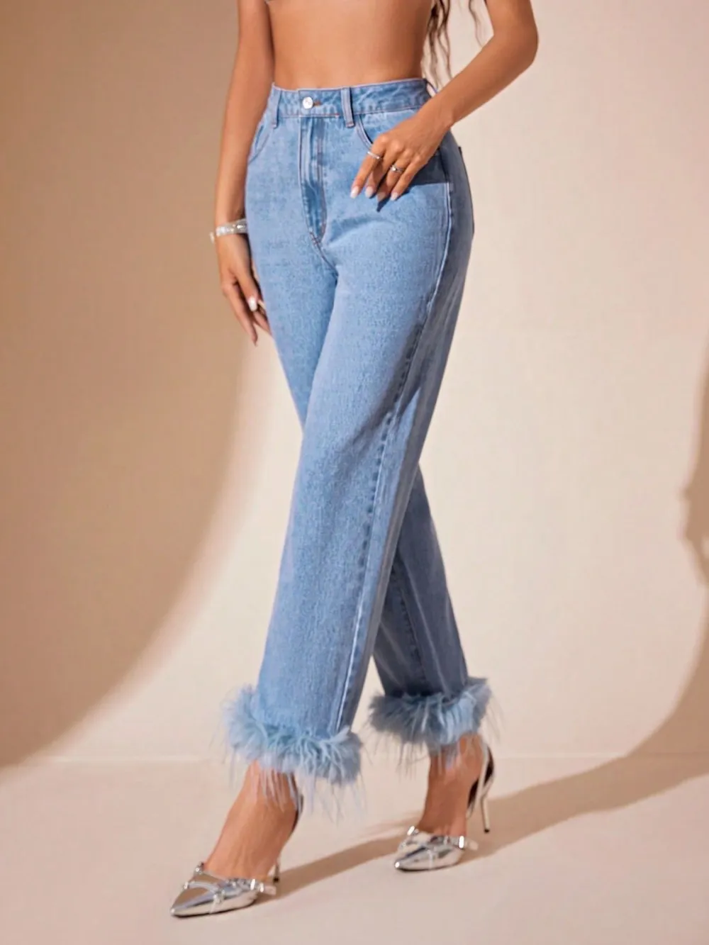 Relaxed High-Rise Washed Pocketed Stretch Straight Leg Jeans