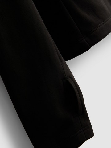 7-15yrs | Active Track Top detail 3