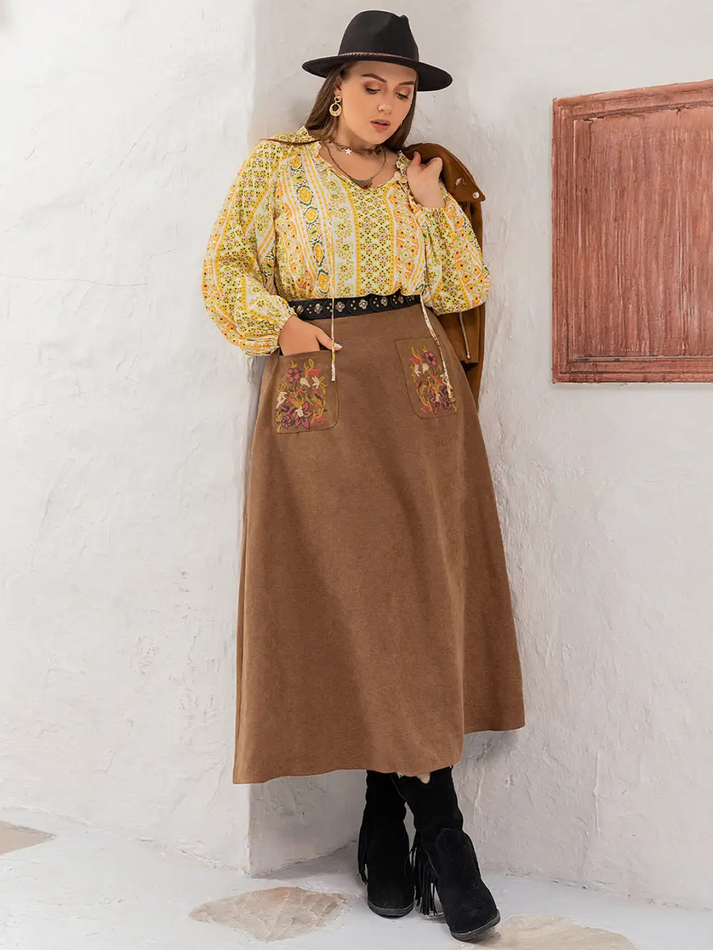 Softline Flexible Embroidered Skirt