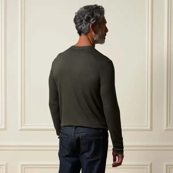 Men's Classic Regular Fit Relaxed Henley T-Shirt