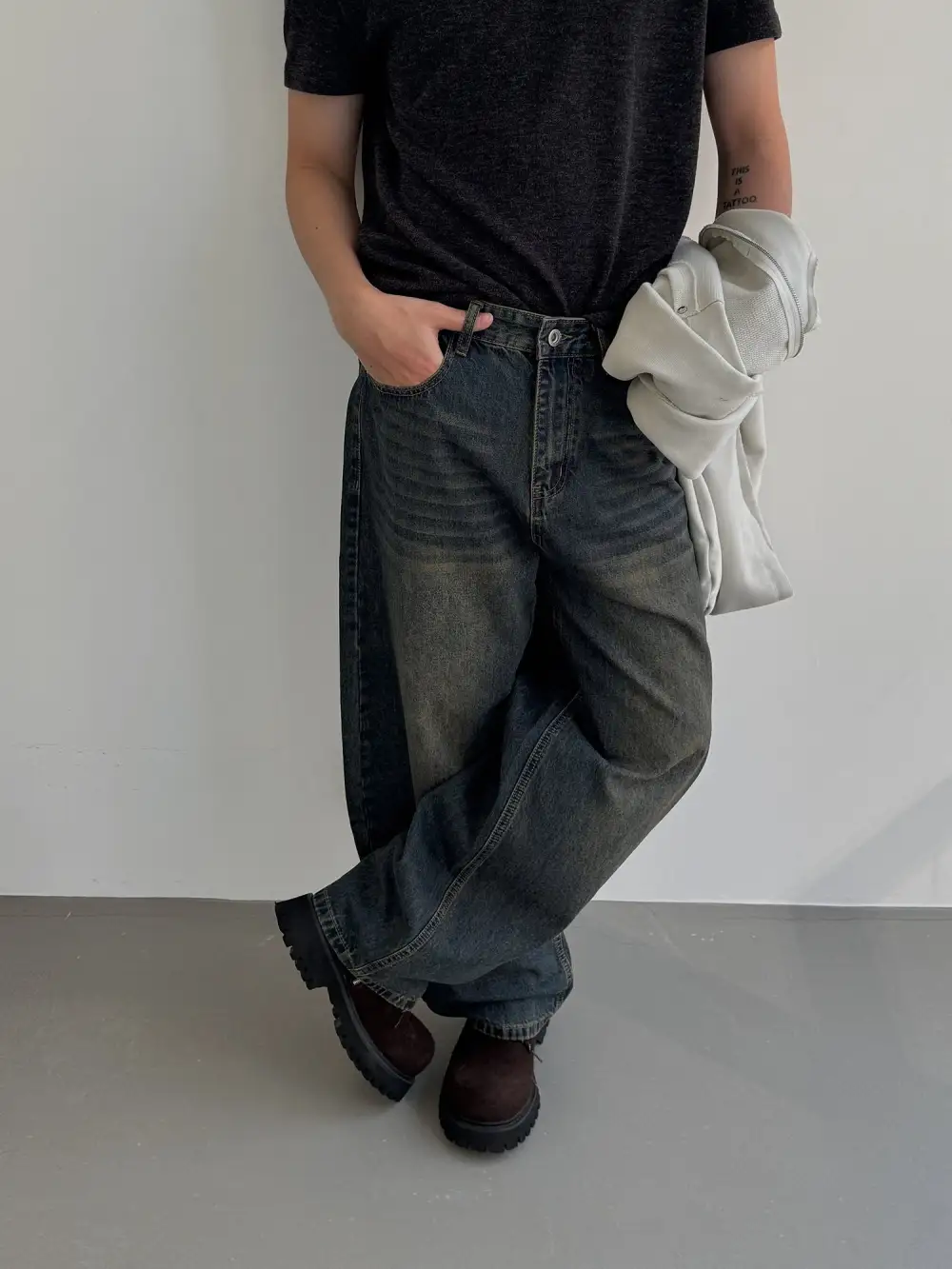 Loose Fit Jeans