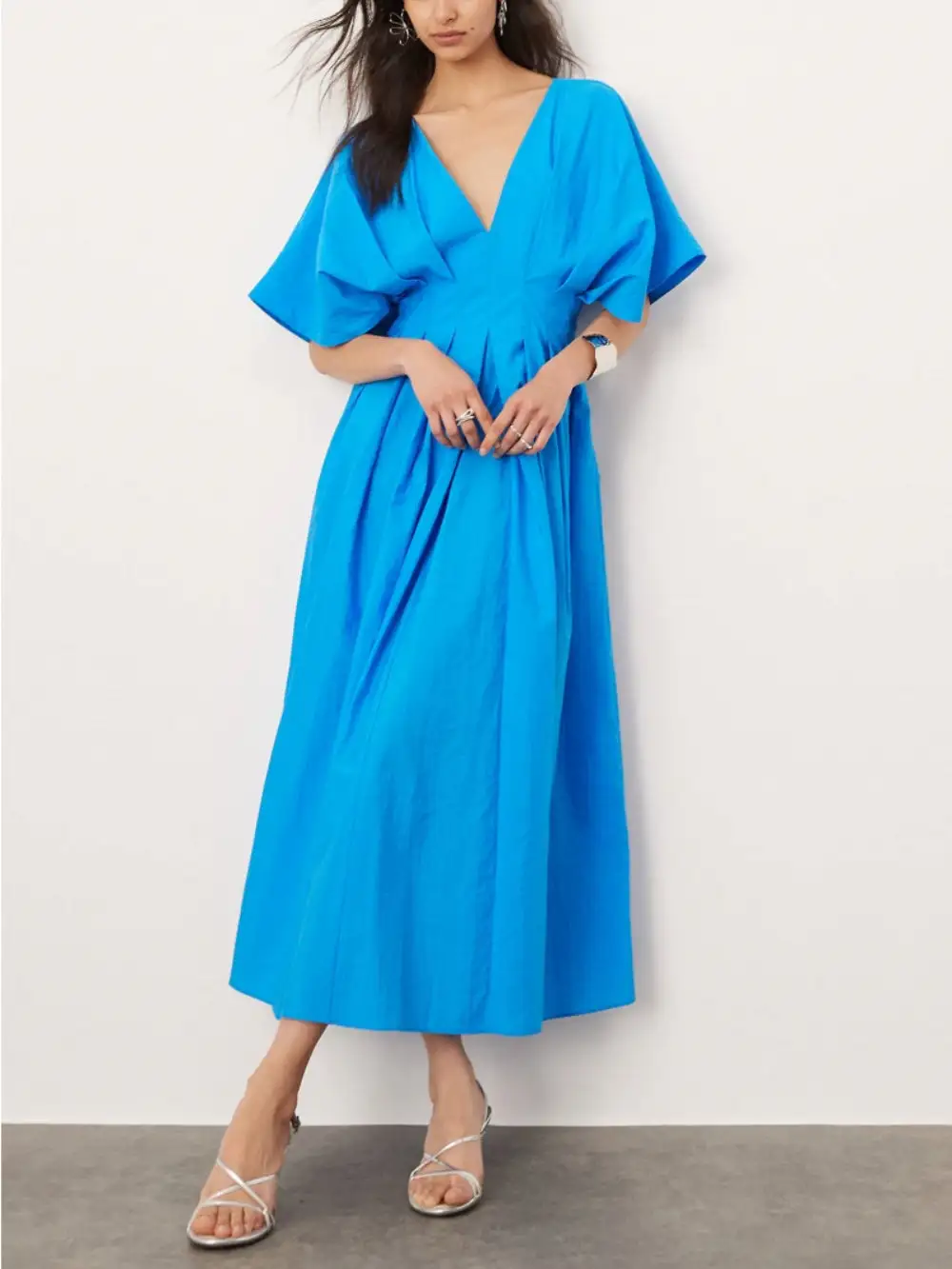 V Neck Short Sleeve In Midi Dress