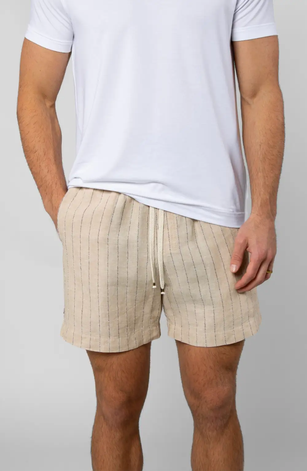 Men's Relaxed Linen Drawcord Shorts