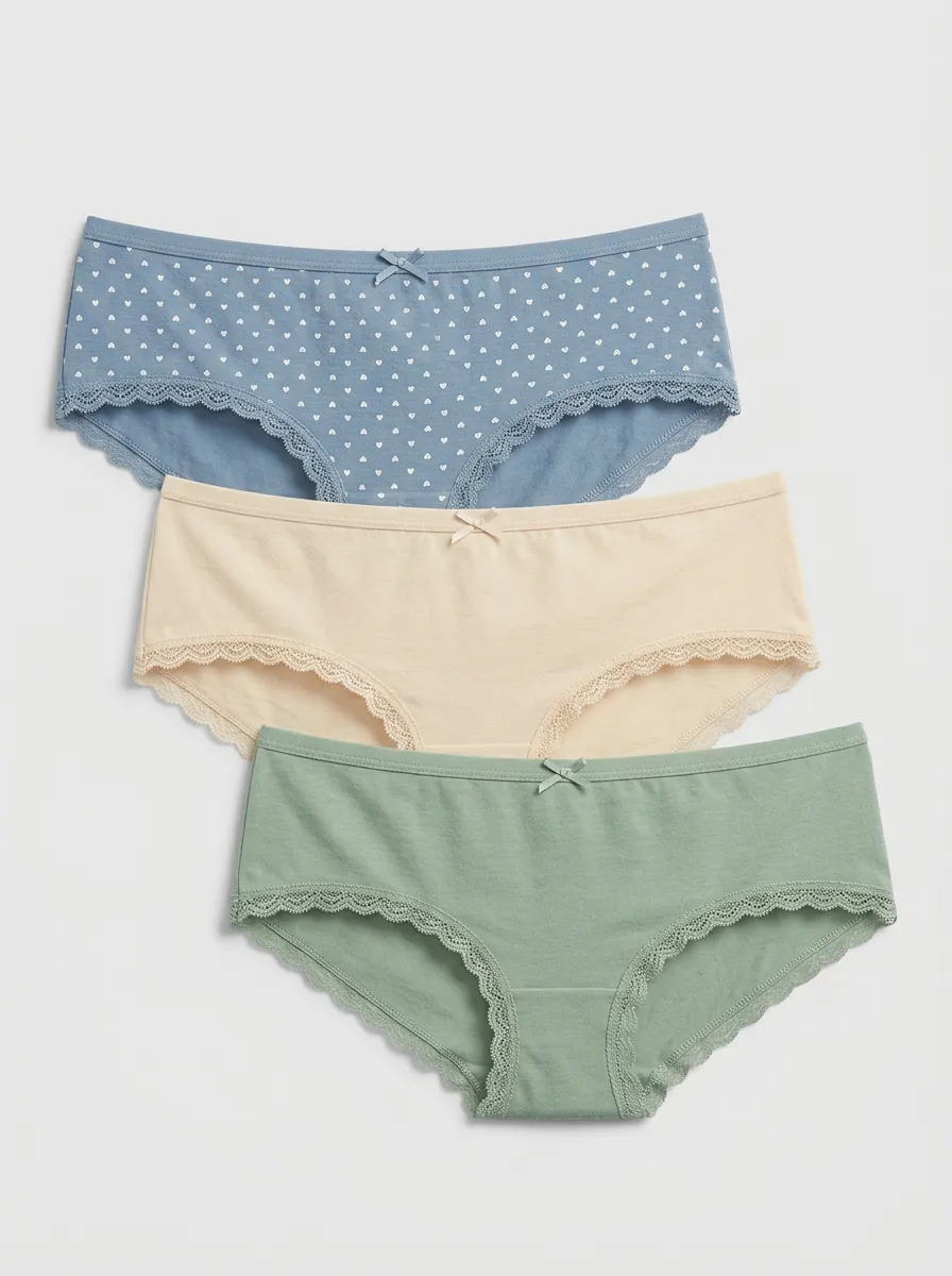 Minimalist Lace-Trim Heart Women's Three-Piece Panty Set
