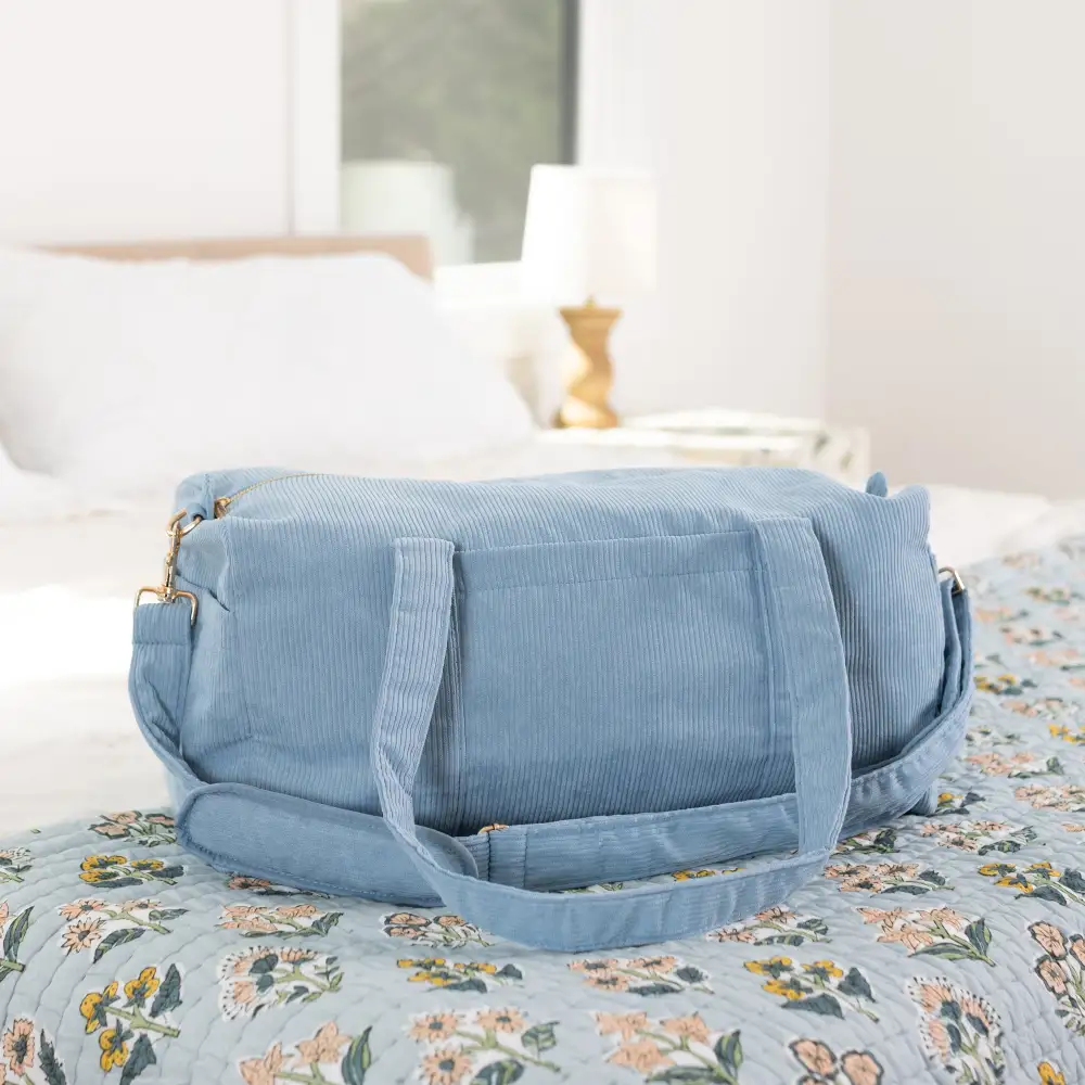 Everyday Style Corduroy Weekender Bag