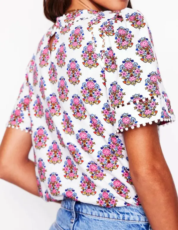 IvoryTrim Detail Top