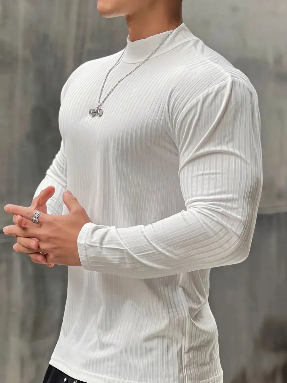 Relaxed Mock Neck Tee