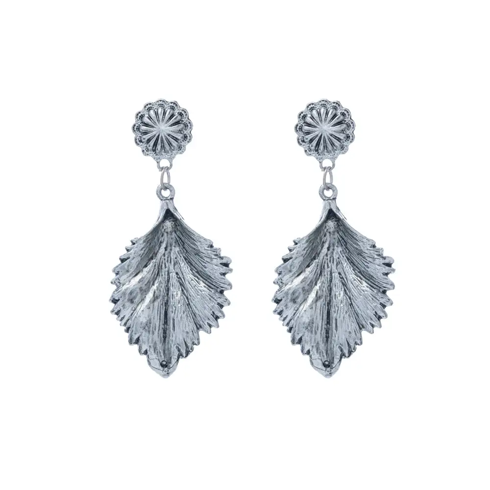 Detailed Decorative Artful Charm Earrings