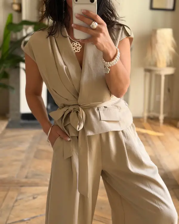 Refined Modern Classic Everyday Blouse