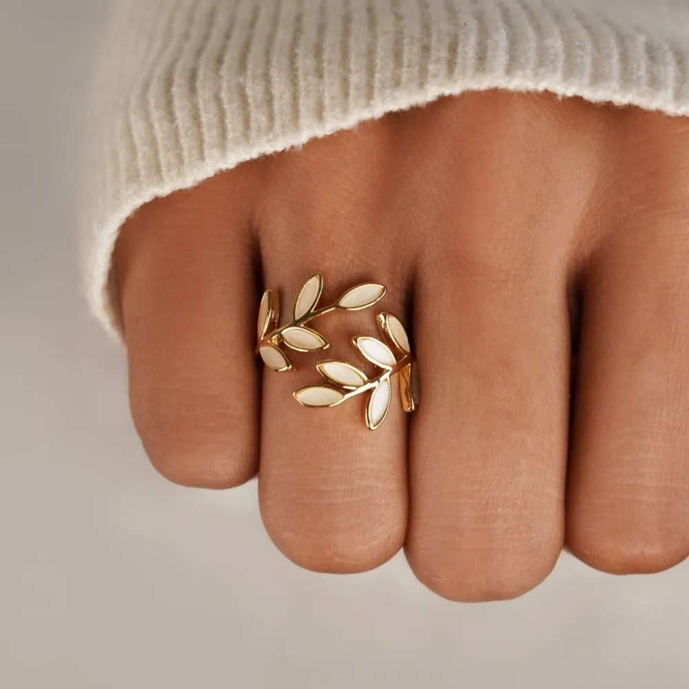 Pearl Adjustable Ring