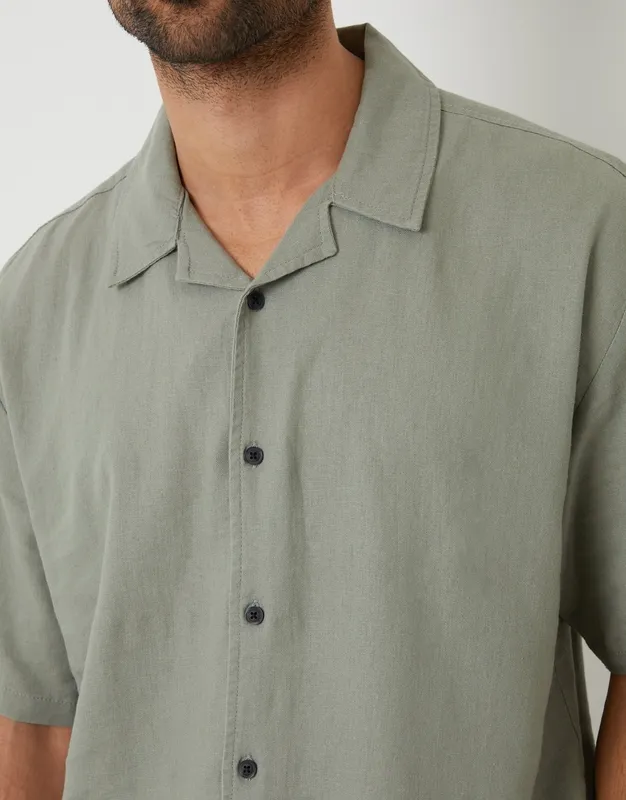 Sage Green Relaxed-Fit Linen-Blend Camp Collar Short-Sleeve Shirt