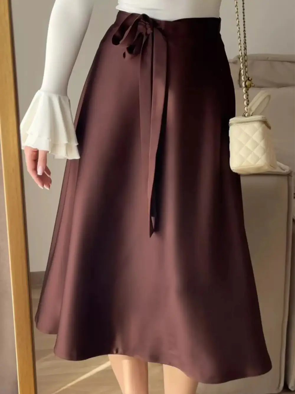 Line Satin Skirt