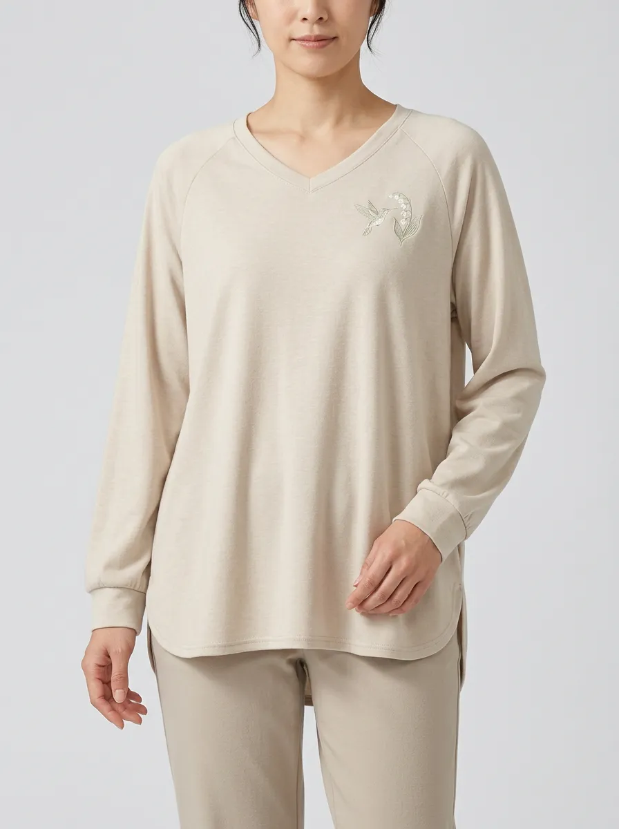 Women's Embroidered V-Neck Raglan Pullover