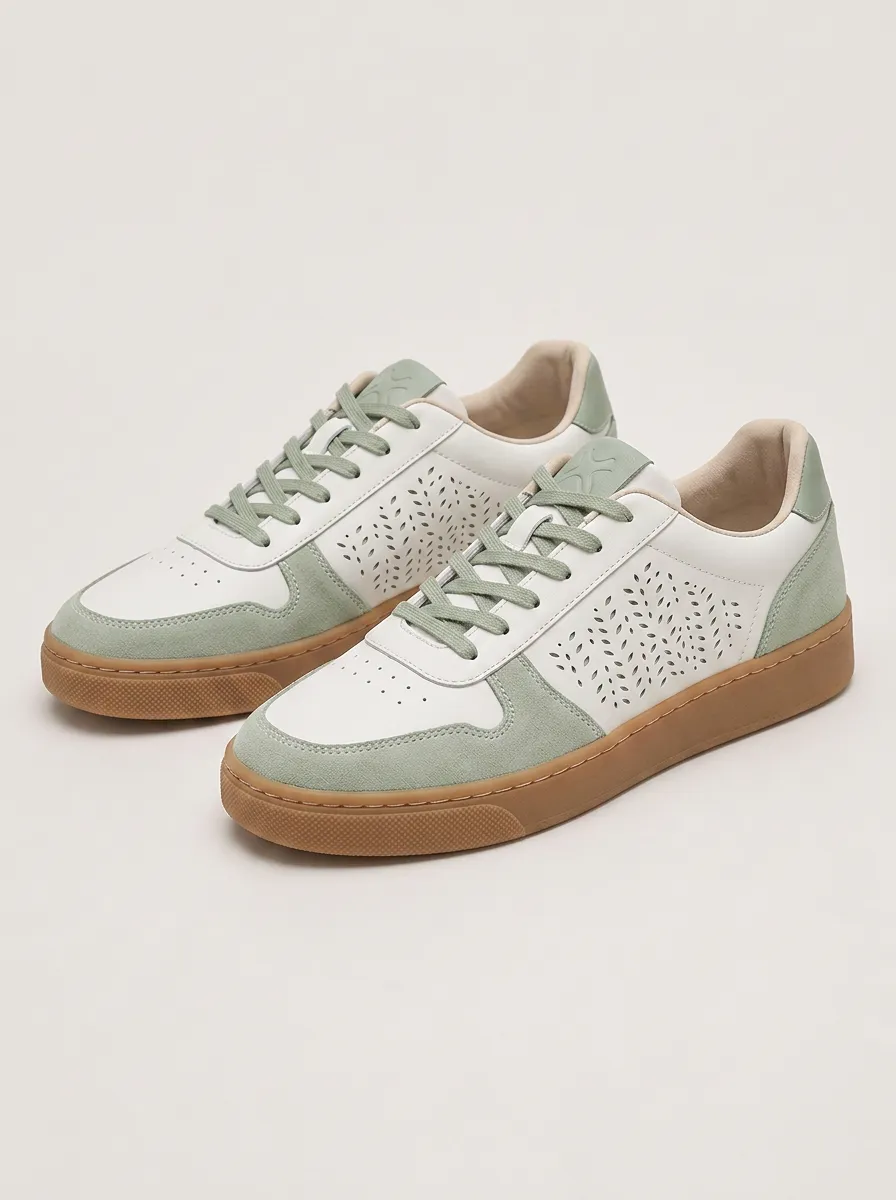 Men's Leaf Pattern Perforated Casual Skate Shoes