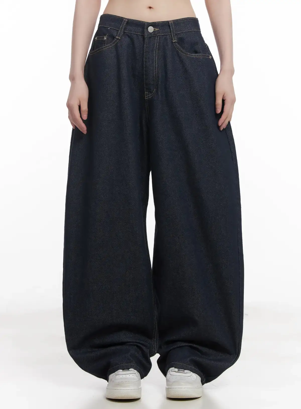 No-Fade Relaxed-Fit Jeans