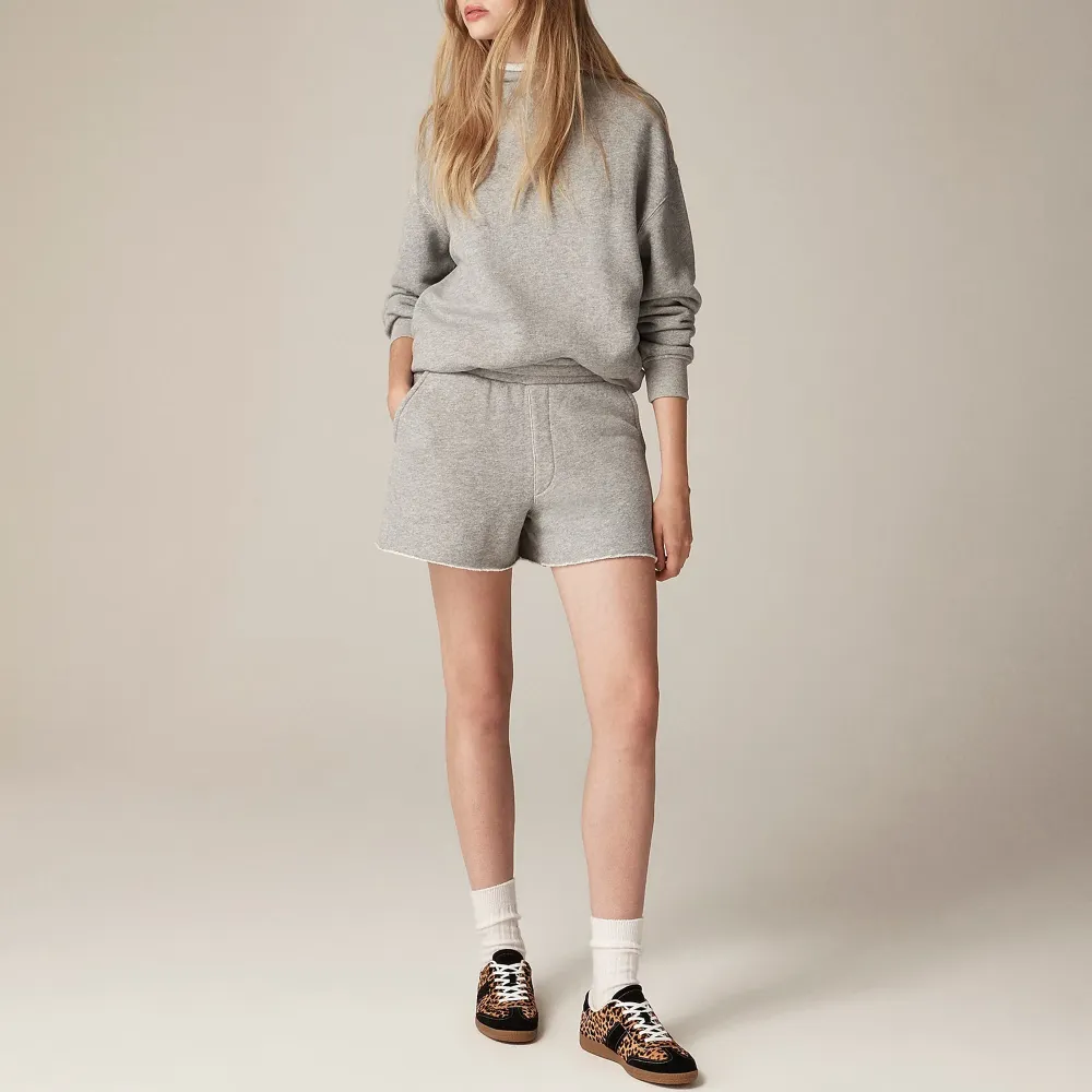 Daily Mid-Waist Shorts