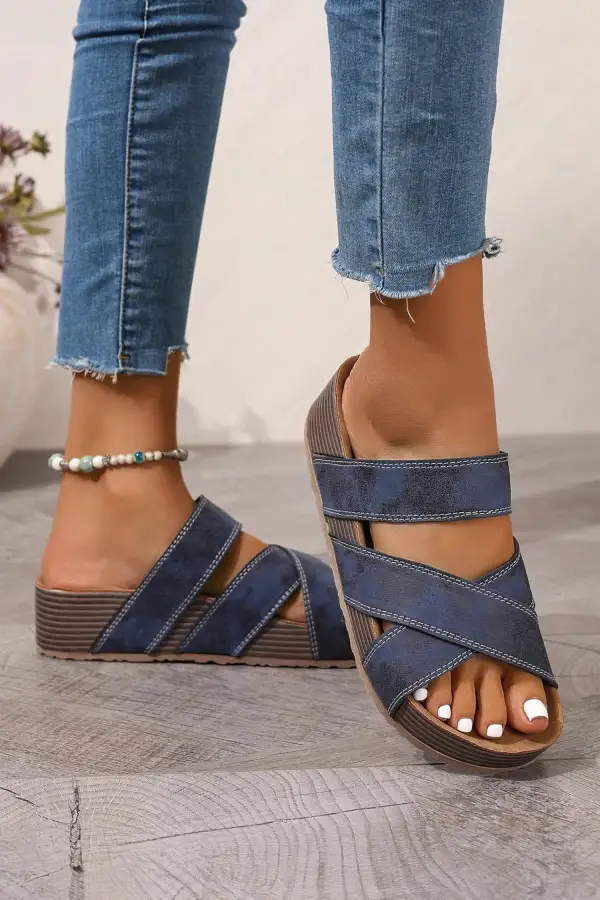 Distinctive Contrast Stitch Crossband Platform Sandals