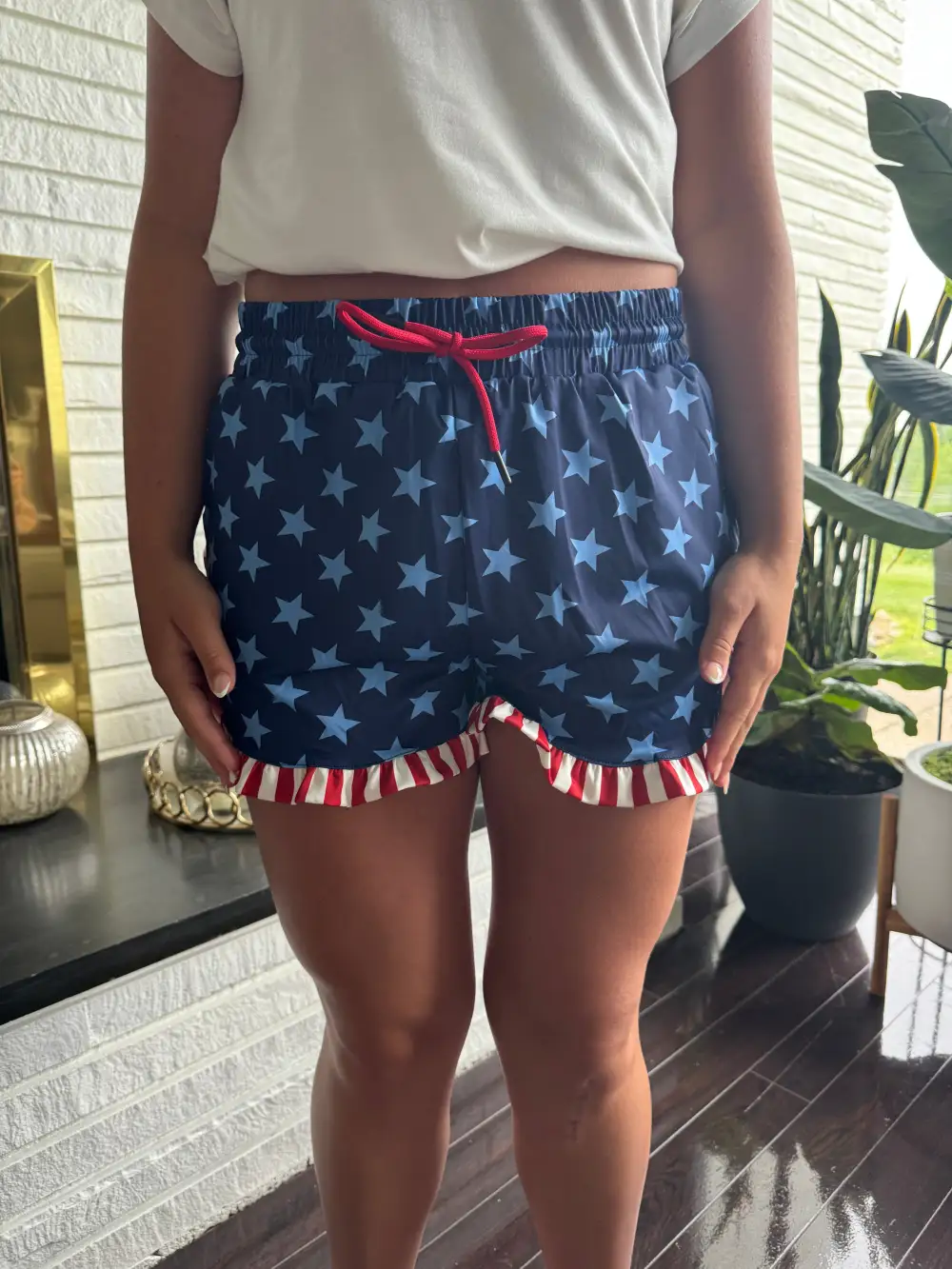 Clean Line Sequin Star Print Shorts