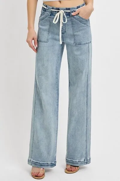 Comfortable Washed Pocketed Stretch Straight Leg Jeans