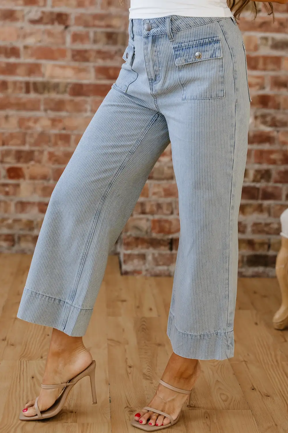 Women's Stripe Button Flap Pocket Cuffed Hem Wide Leg Jeans