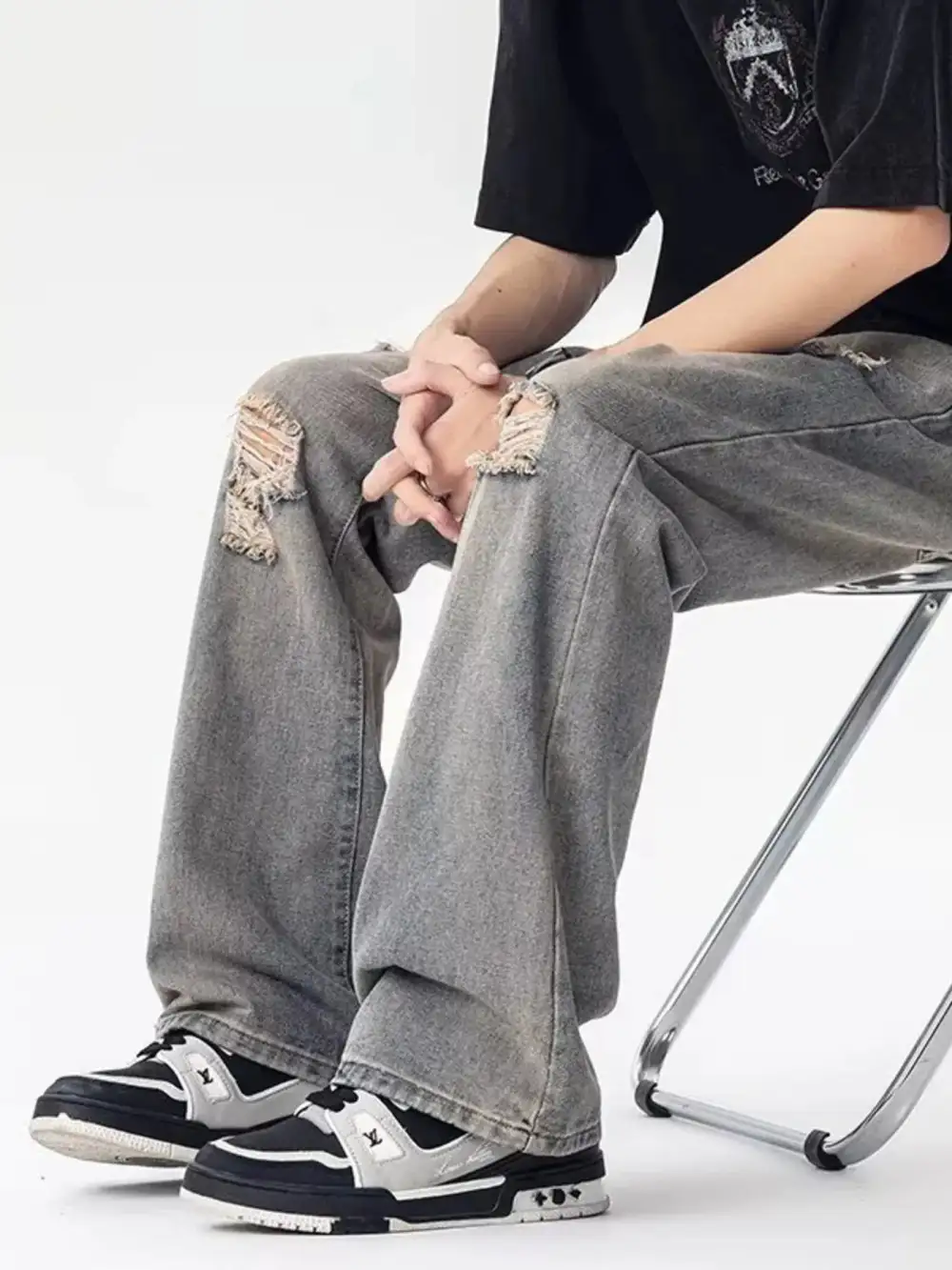 Men’s Plus Size Distressed Loose Jeans