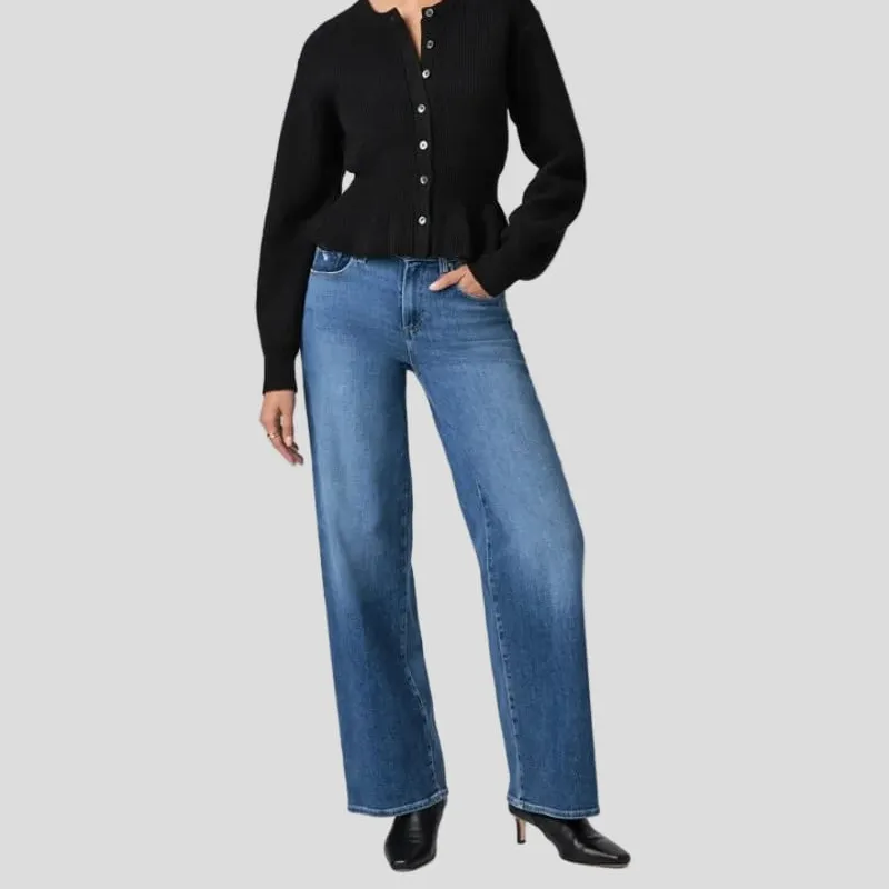 Relaxed Wide-Leg Mid-Rise Women's Jeans