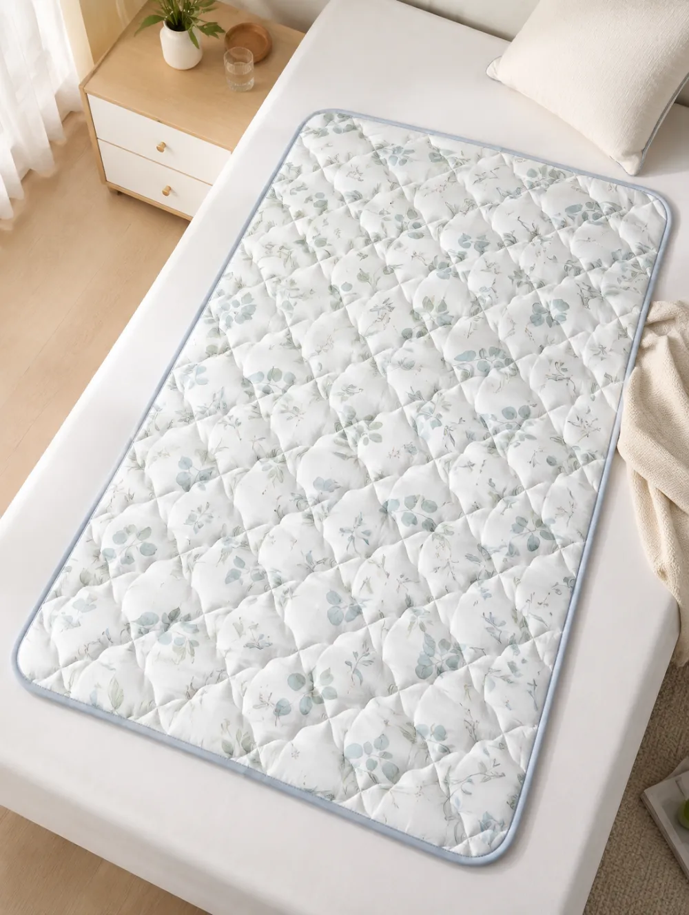 Botanical Eucalyptus Leaf Print Cooling Mat