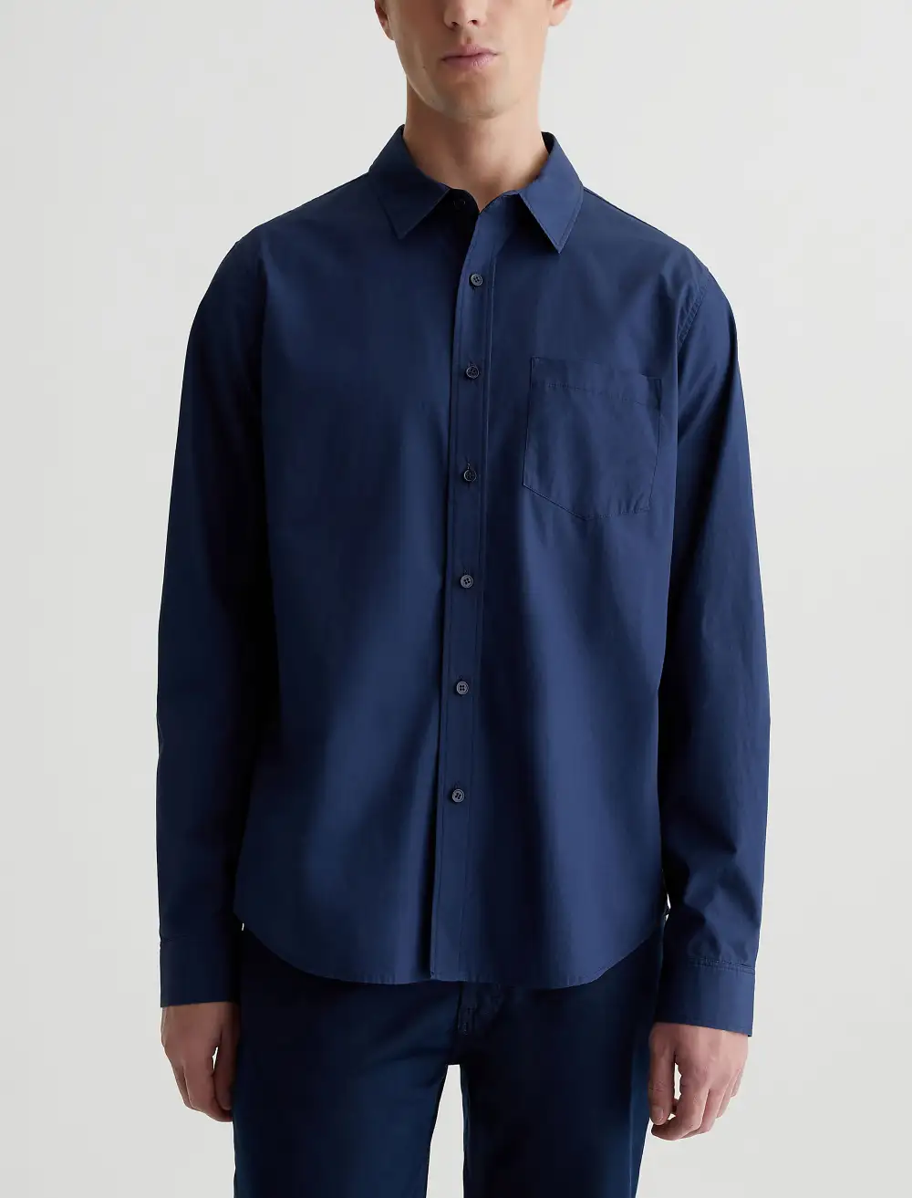 Men's Classic Fit Long Sleeve Button-Up Shirt