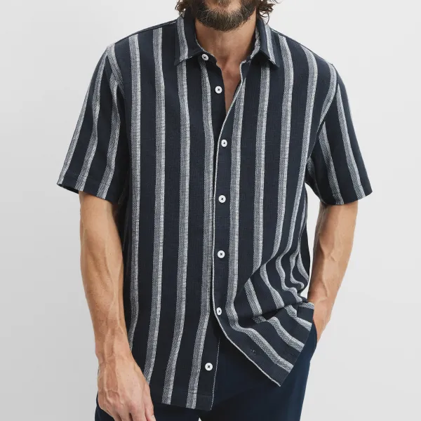 Men's Textured Short Sleeve Striped