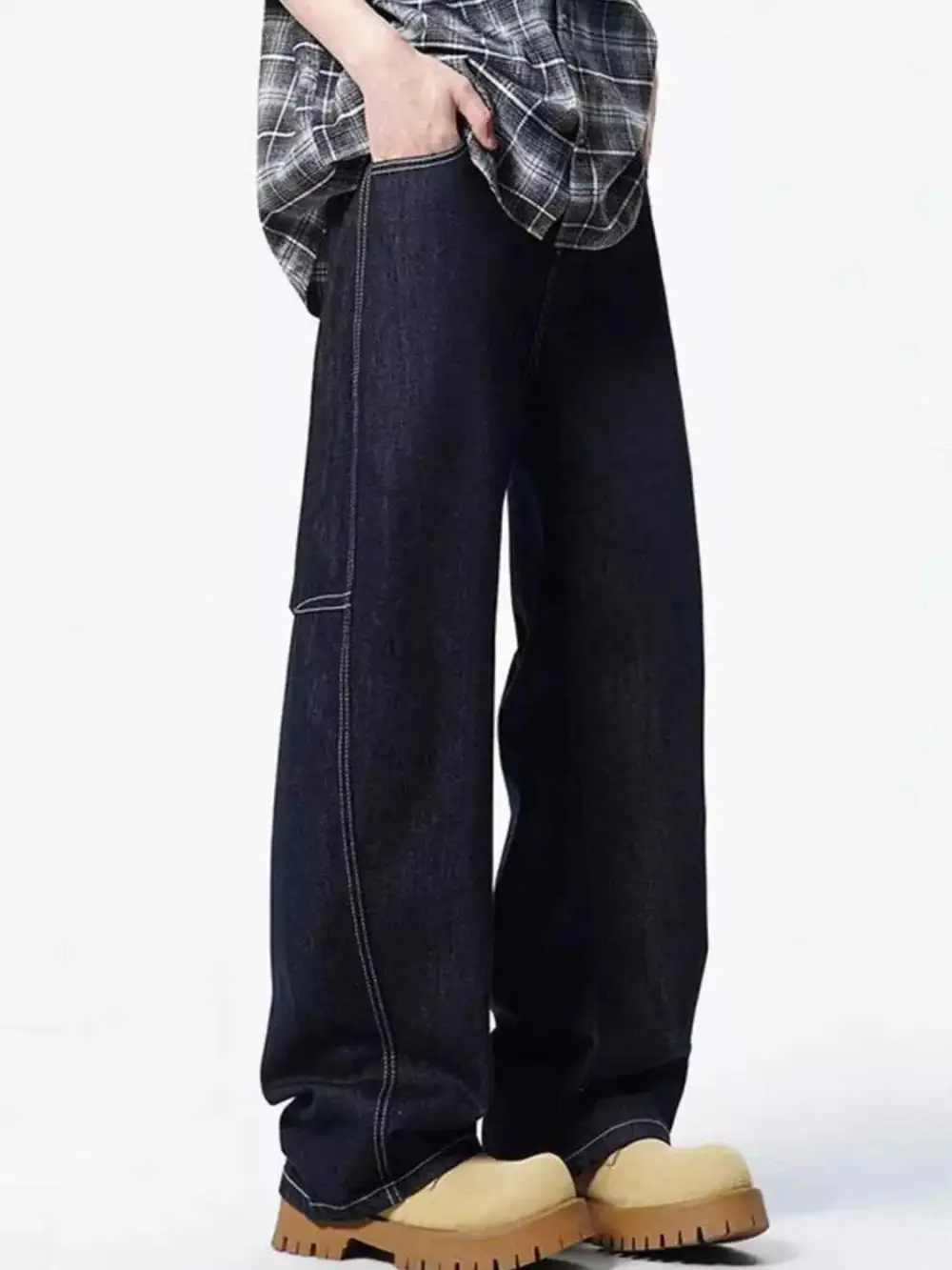 Wash Relaxed Fit Jeans