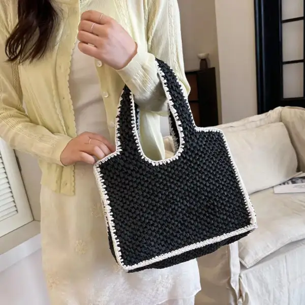 Women's Woven Straw Handbag