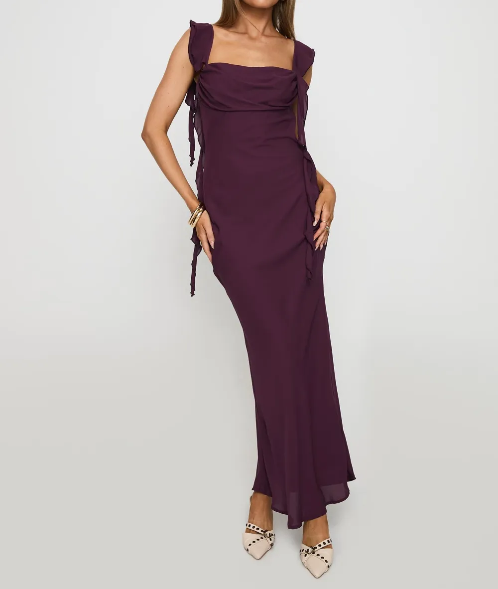 Layered Detail Pleated Maxi Dress