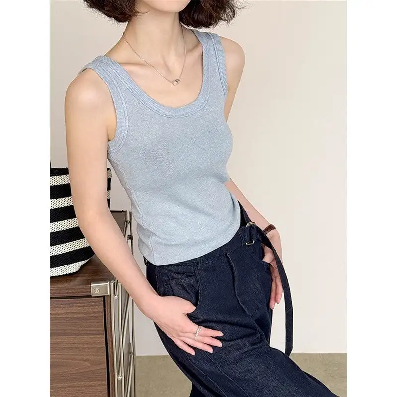 Slim Fit U Neck Sleeveless Tank Top