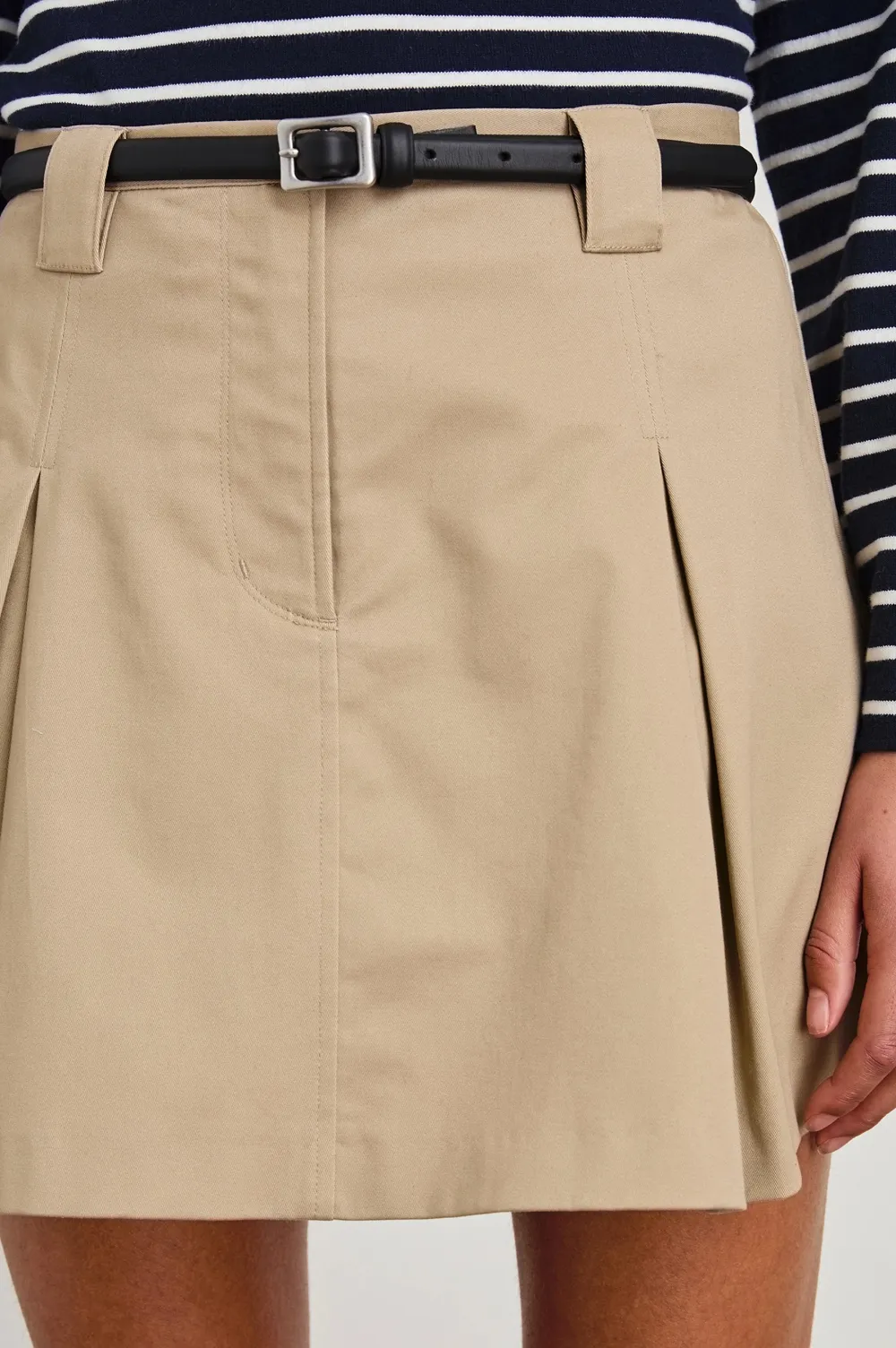 High-Waisted Pleated Short Skirt