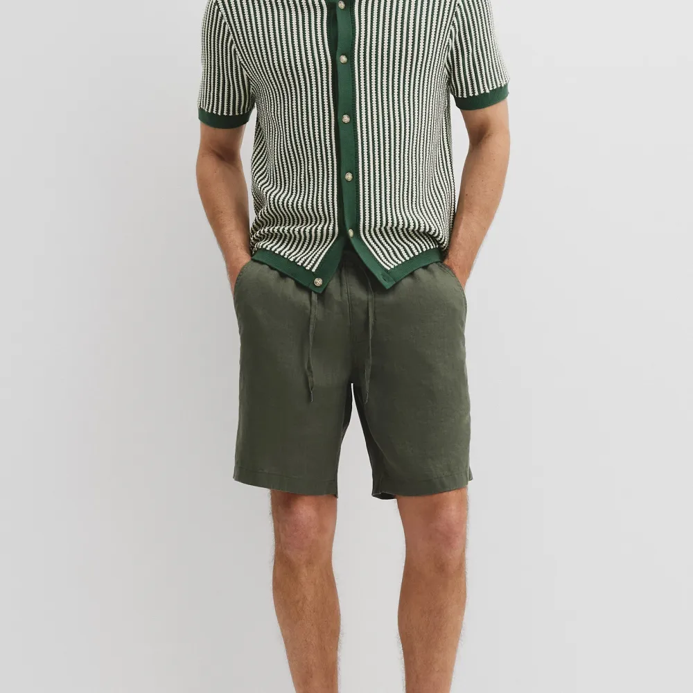 Men's Relaxed Drawcord Linen Shorts