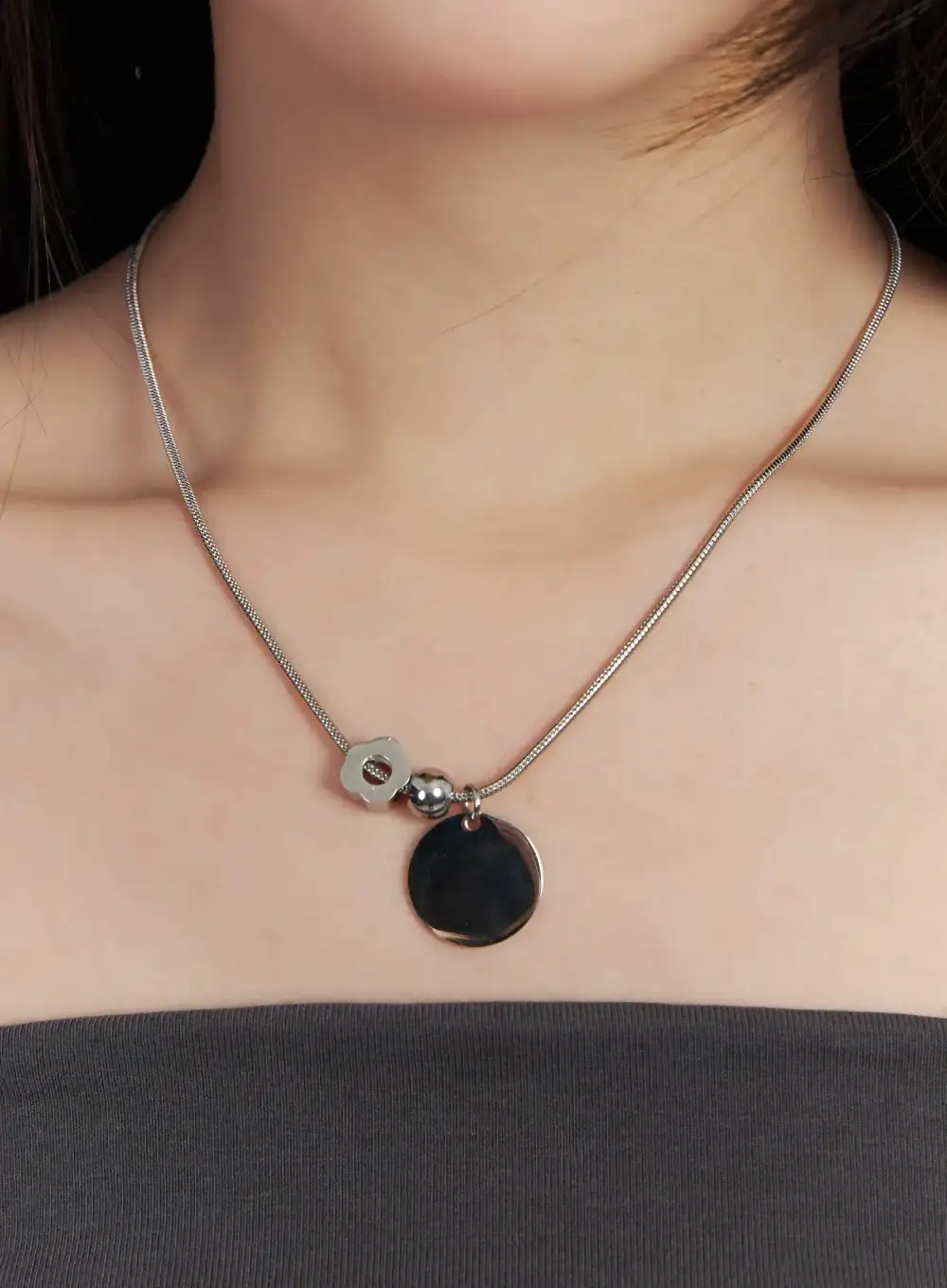 Circle Pendant Flower Charm Necklace