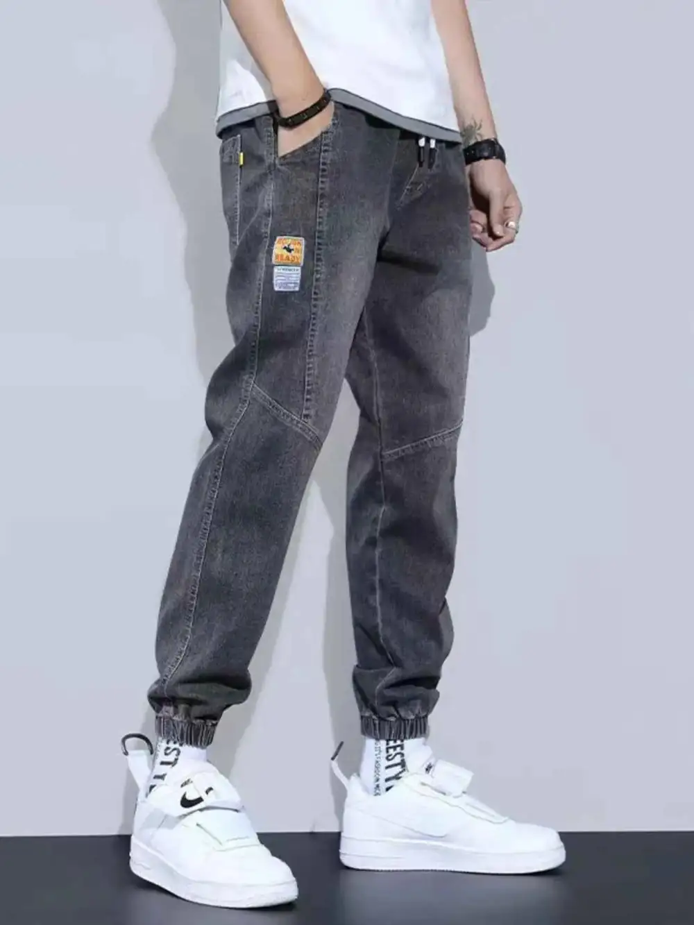 Slim Fit Wash Jeans