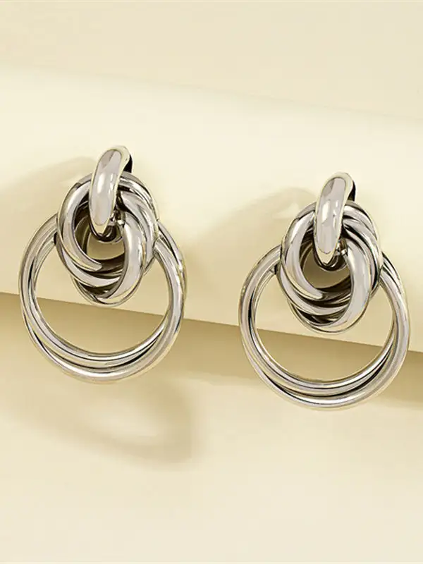 Minimal Leaf Drop Earrings