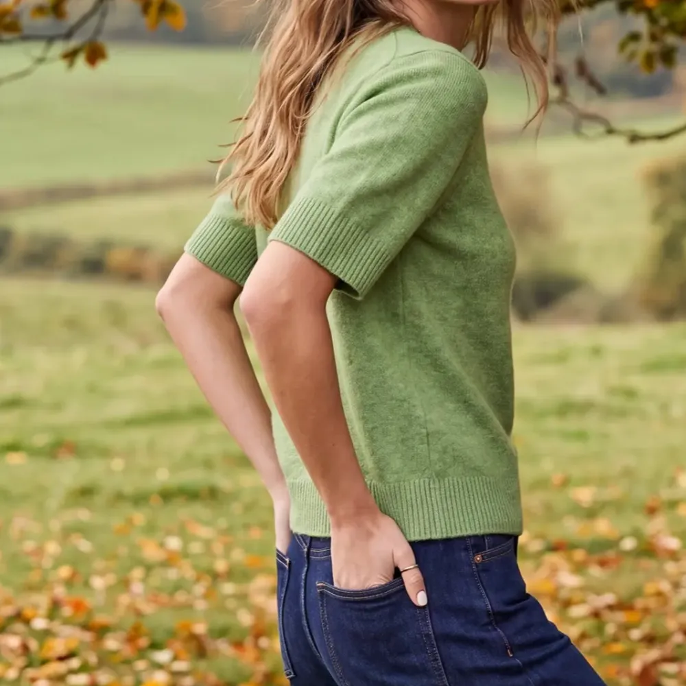 Short Sleeve Sweater Top