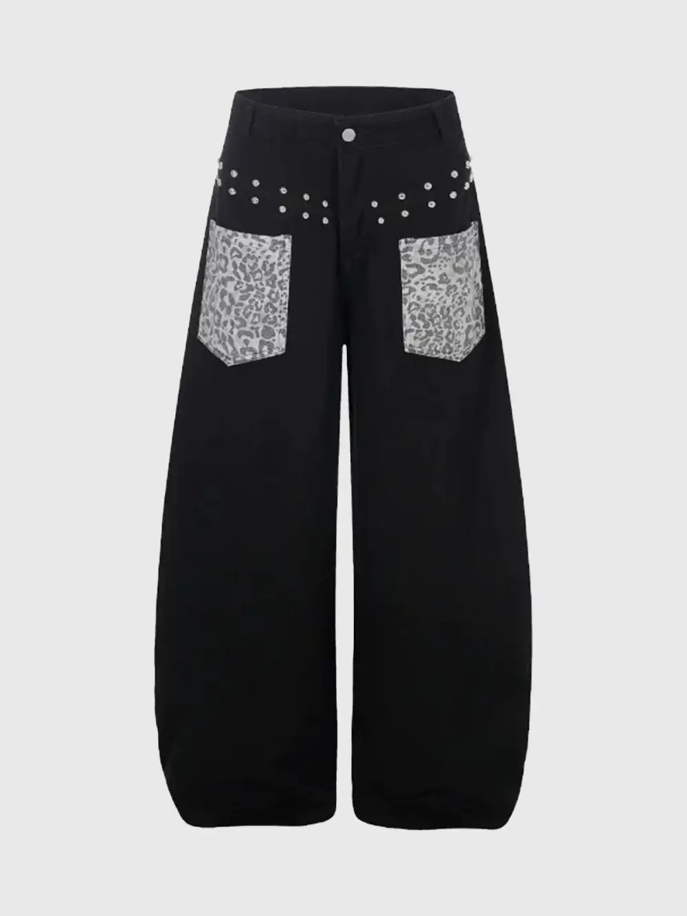 Street-Style Leopard Pants