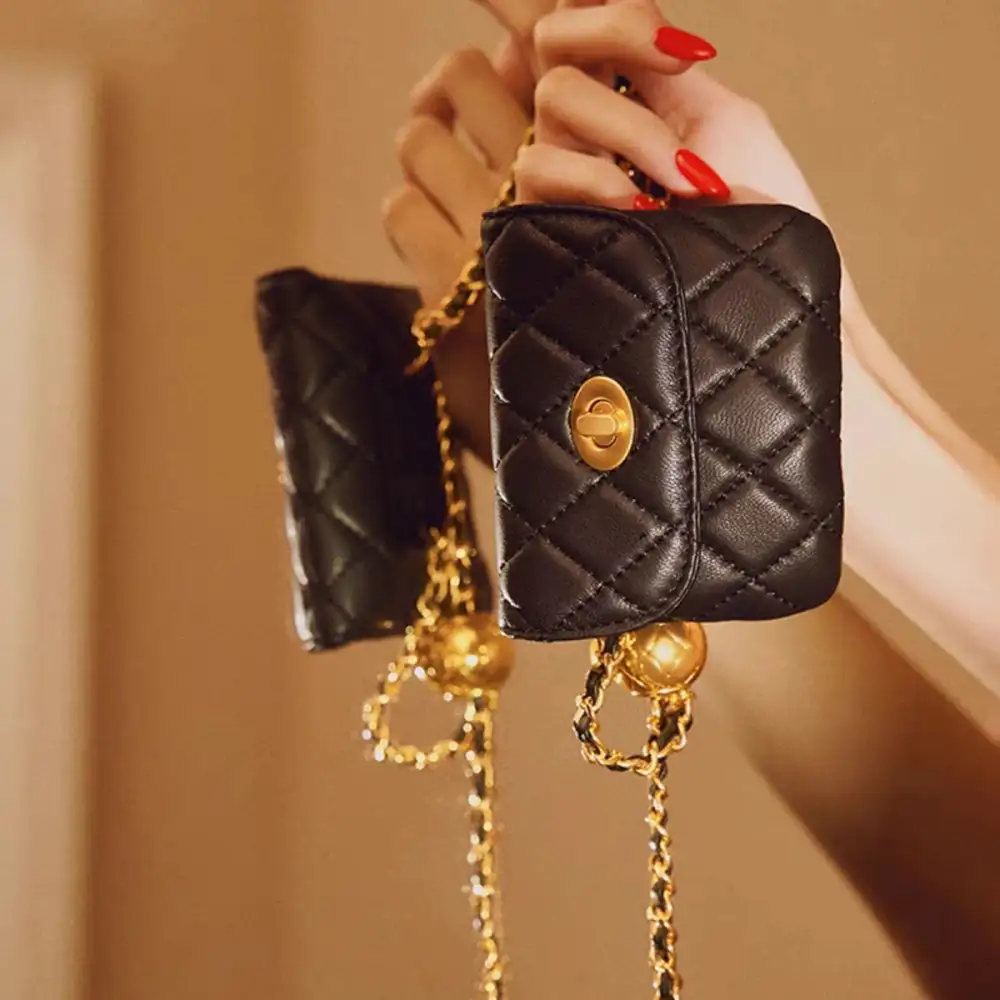 Glamorous Edge: Leather Gold-Chain Casual Handbag