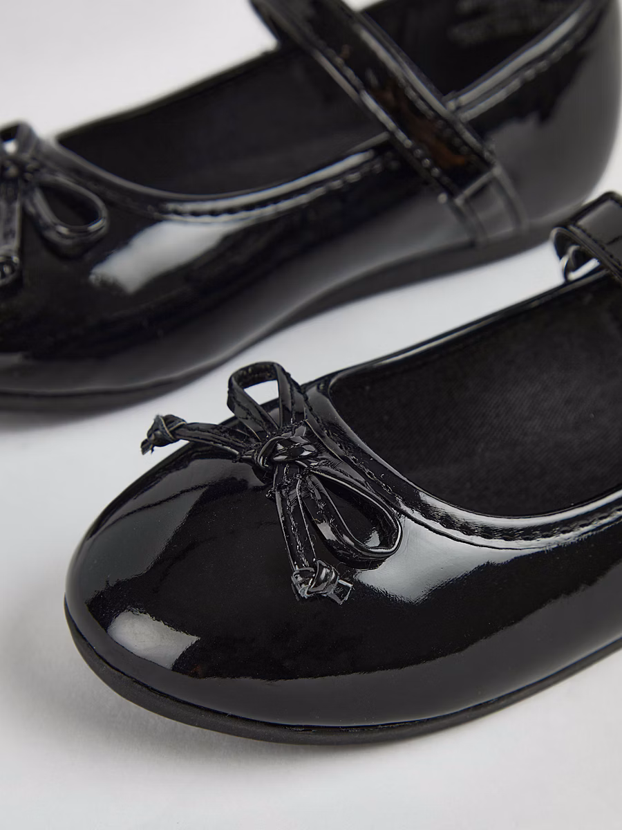 Black Patent Ballet Shoes detail 1