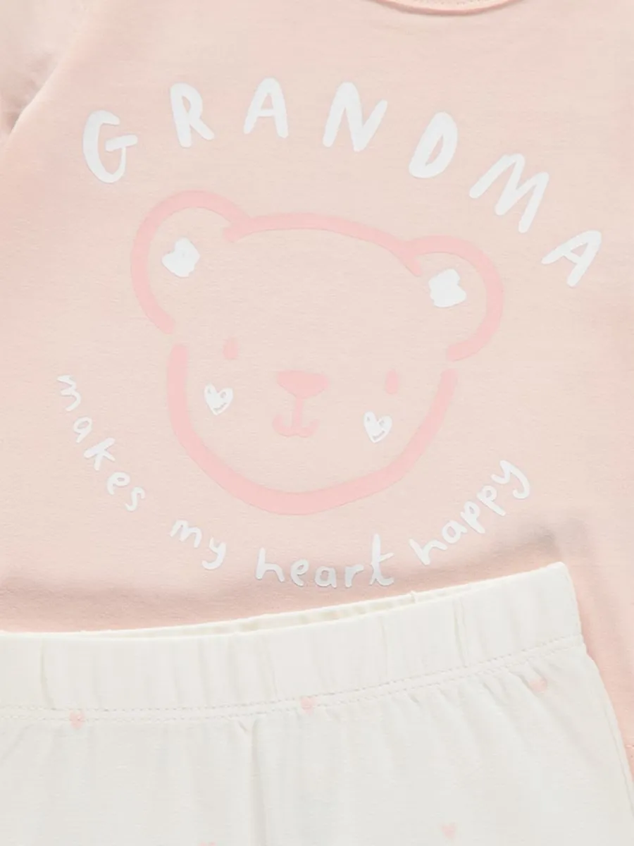Grandma Makes My Heart Happy T Shirt and Leggings Outfit