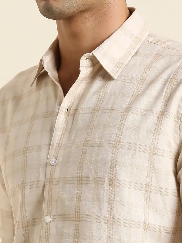 Weekend Checked Plaid Slim Fit Men's Formal Shirt
