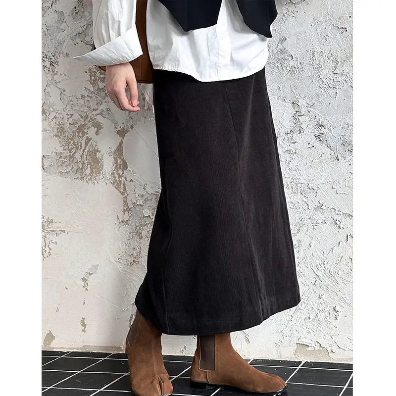 Lightweight High Waist Slit Pencil Skirt