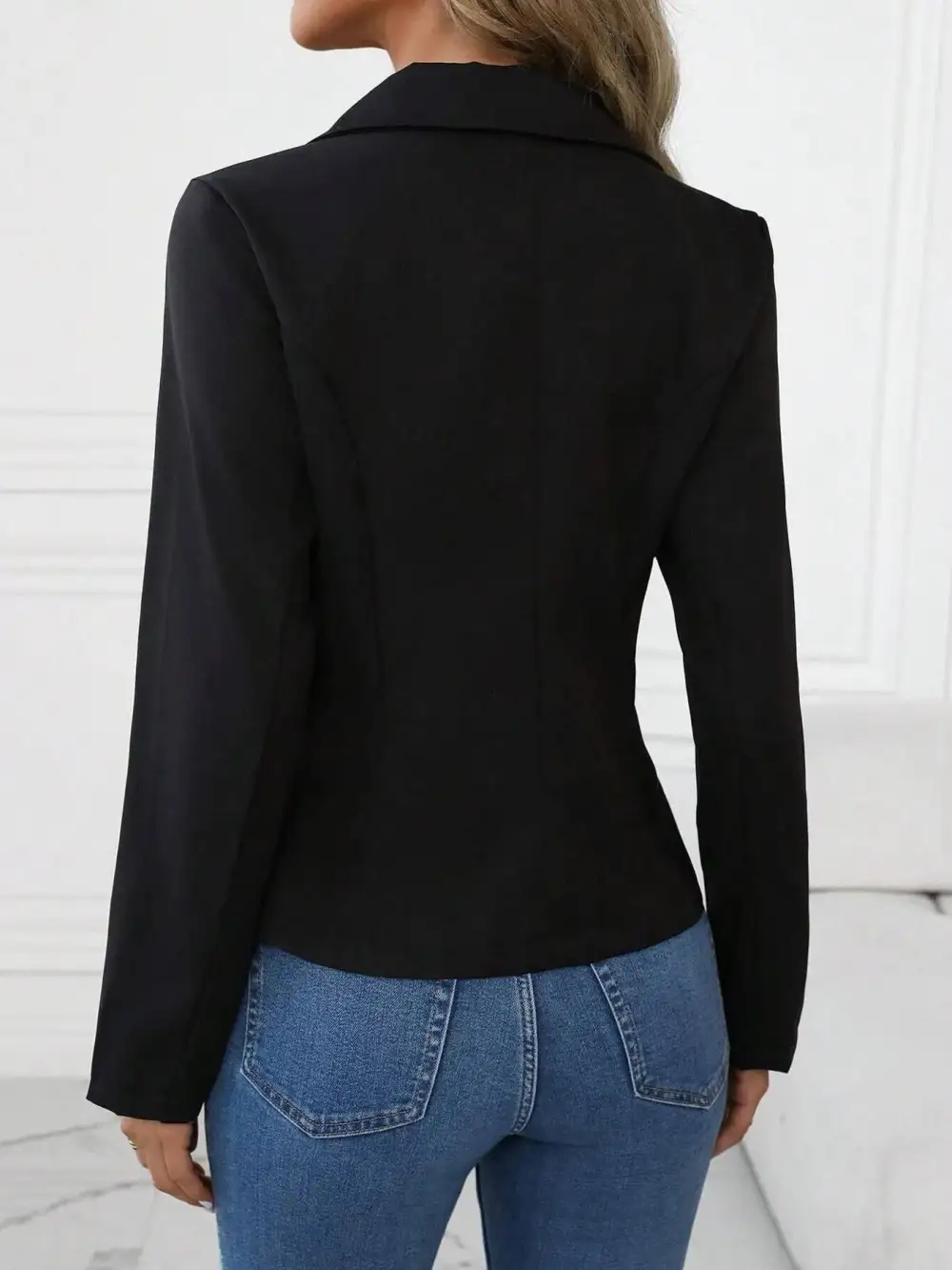 Understated Single-Button Long-Sleeve Blazer